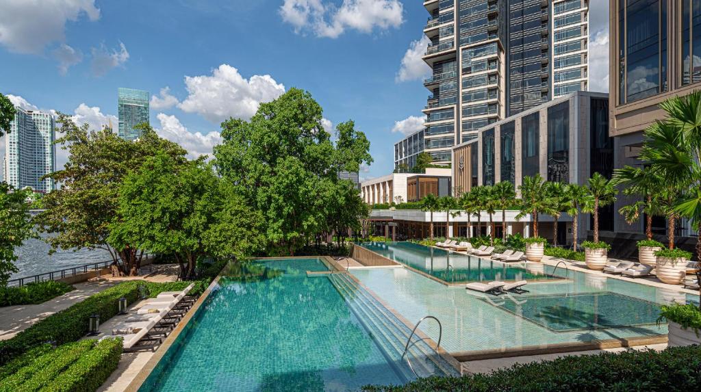 FOUR SEASONS BANGKOK - Gallery Image 1