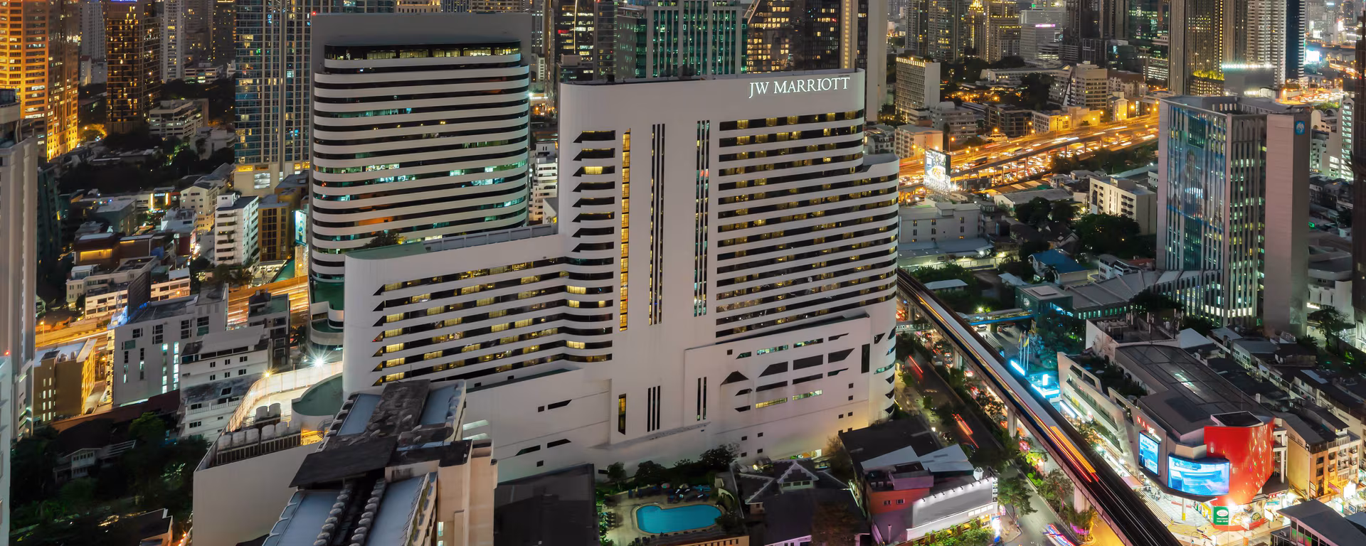 JW MARRIOTT HOTEL BANGKOK - Gallery Image 2