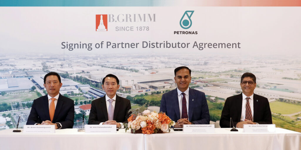 B.Grimm Technologies｜Partner Distributor Agreement｜Representatives from B.Grimm and Petronas Lubricant International signed the agreemen
